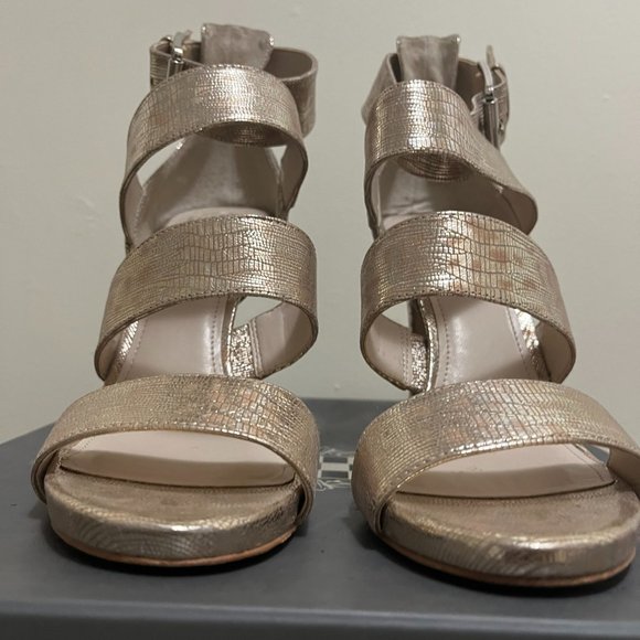 Gold metallic Vince Camuto heels - Picture 2 of 3